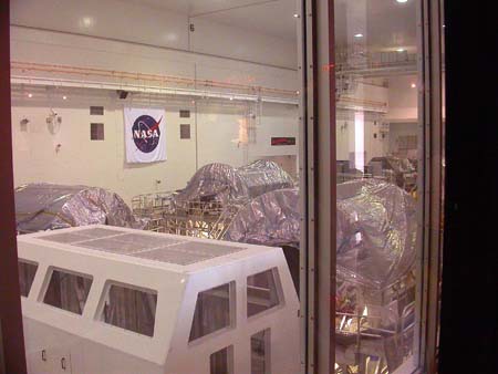 ISS Clean Room DSCN4188